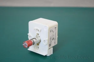 NEW Square D 9001KM38LR Red 30mm Illuminated Push Button Operator - Picture 1 of 5