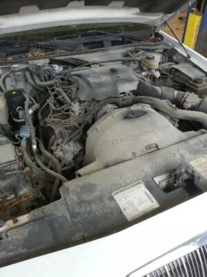 Hood Fits 92-97 CROWN VICTORIA 1958779 - Изображение 1 из 4