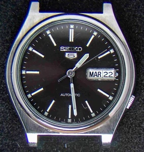Seiko (7S26-3170) schwarzes Zifferblatt automatische Herrenuhr (Vintage) -- Ersatzteile/Reparaturen - Bild 1 von 5
