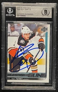 TROY TERRY SIGNED 2018 UPPER DECK YOUNG GUNS ROOKIE CARD BECKETT AUTHENTIC - Picture 1 of 2