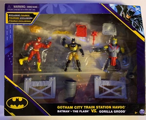 Figura de acción Spinmaster Batman 2022 Gotham City Train Station Havoc 4" paquete de 3 - Imagen 1 de 9