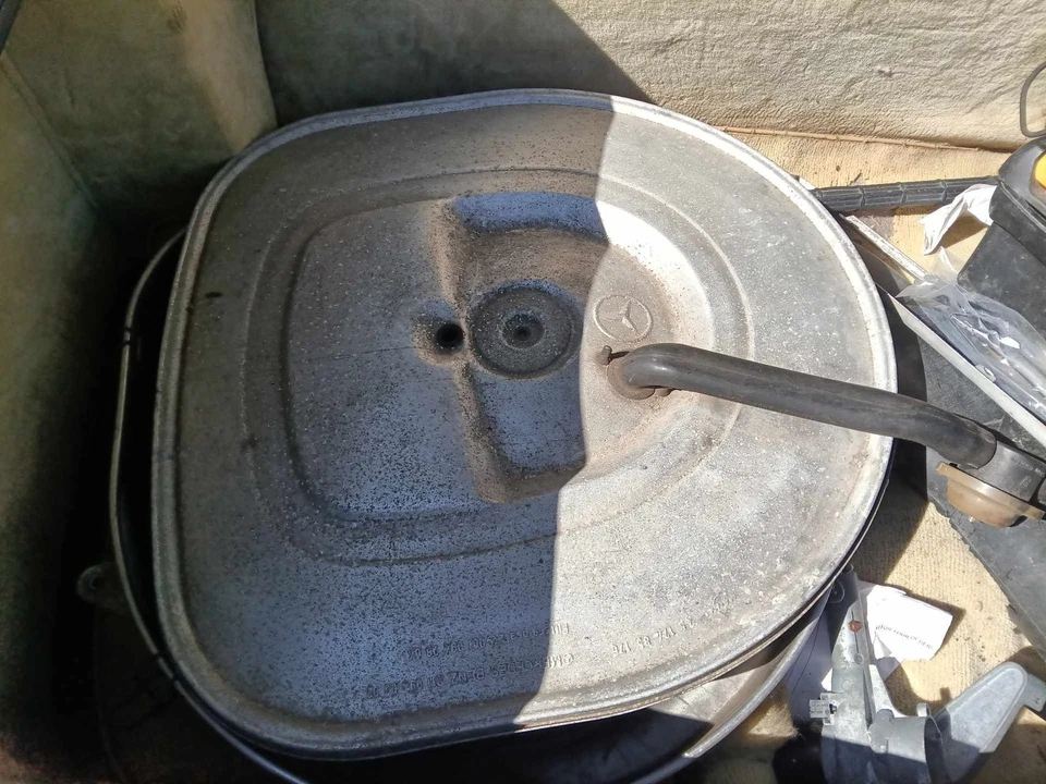 Filtro de aire Mercedes 450SL 1976-1980 tubo auxiliar delantero tardío R107 Foto 1 de 1