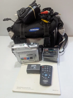 Samsung VP-D305i PAL DV  Camcorder Digital Video Camera W/Acc Tested & Working - Image 1 of 4