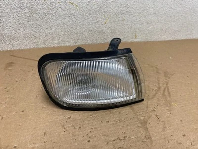 Nissan Máxima 1995 1996 pasajero derecho esquina intermitente OEM O9109 DW Foto 1 de 4