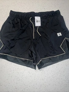 Nike Air Jordan Essential Womens Size 2X Diamond Shorts Black DO5043 010 NWT $65 - Picture 1 of 5