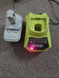 Cargador de batería rápido Ryobi BCL14181H 14.4-18V 1.8A para batería ONE+ 18V - Imagen 1 de 8