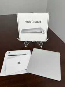 Apple Magic Trackpad A1339 sans fil Bluetooth pour Mac Multi-Touch Mc380ll/A - Photo 1/7