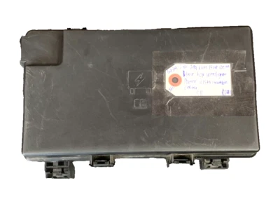 RAM 1500 2015 OEM caja de fusibles centro de distribución de energía inteligente 68243263ac Foto 1 de 4