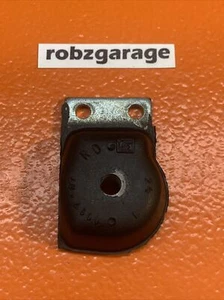 GENUINE STIHL O42 042 AV O48 048 ANTI-VIBRATION BUFFER MOUNT 1117 790 9907 -B11 - Picture 1 of 5