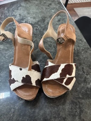 Matisse's - Image 1 of 2