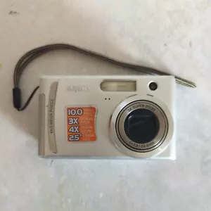 Sanyo VPC-E1000 10.0MP Compact Digital Camera Silver - Picture 1 of 3