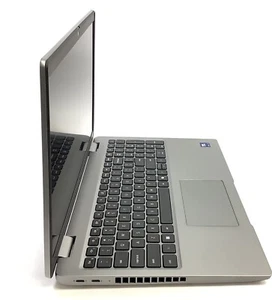 Dell Precision 3591 15,6" FHD Ultra 5 135H 1,7 GHz 8 GB DDR5 256 GB - Win 11 Pro - Foto 1 di 7
