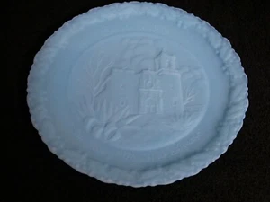 FENTON BLUE SATIN COLLECTORS PLATE CHRISTMAS 1979 SAN JOSE Y MIGUEL DE AGUAYO - Picture 1 of 4