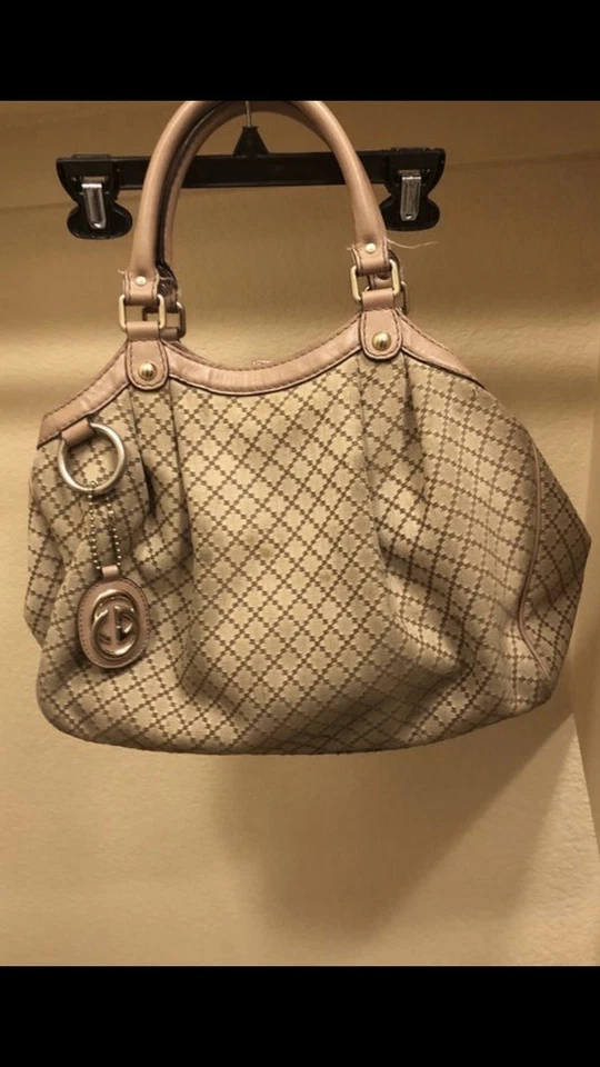 Bolso Gucci Sukey Monograma Diamante Hobo Beige Lona 866868 Foto 1 de 1