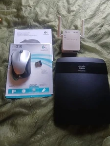 WiFi Router, WiFi Range Extender And Wireless Mouse - Photo 1/4
