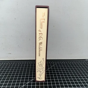 The Plums of PG Wodehouse Folio Society 2006 Hardback Book With Slipcase - Picture 1 of 9