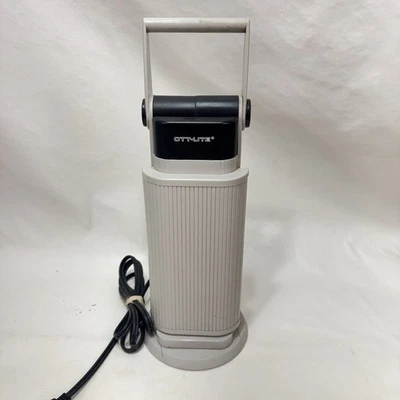 Vintage Ott-Lite True Color Foldable Compact Desk Craft Lamp OTL-13MAG - Image 1 of 4