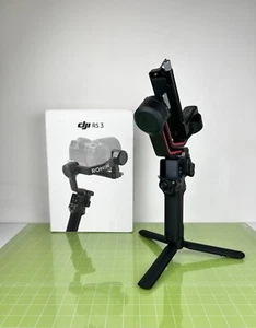 DJI RS 3 3-Axis Gimbal Stabilizer - Unactivated - Picture 1 of 4