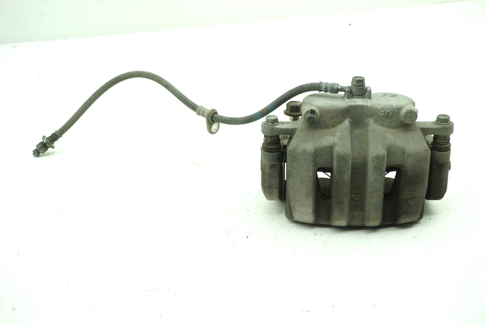 Pinza de freno del lado del pasajero delantero derecho Honda Odyssey 2018-2022 OEM Foto 1 de 4