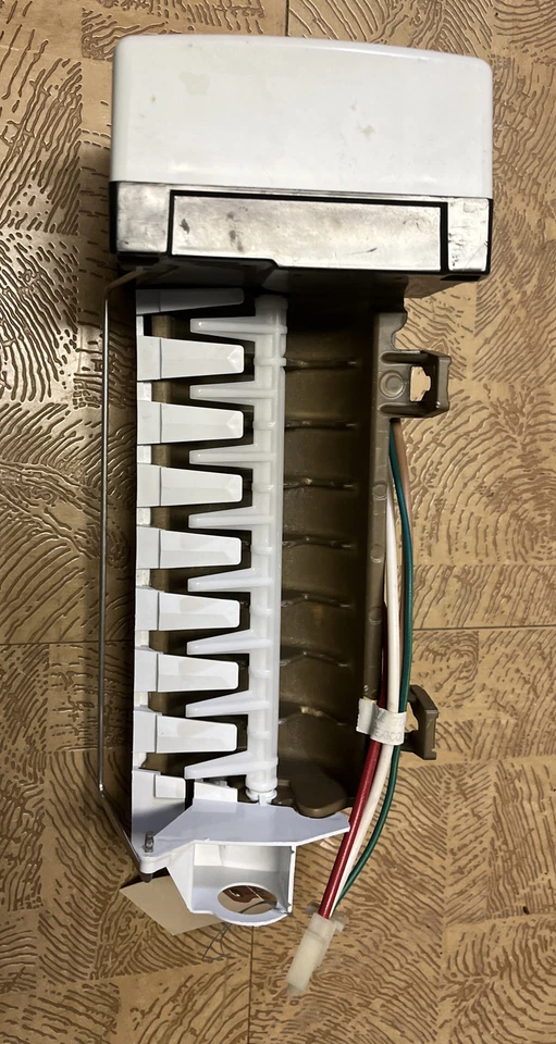 Amana Refrigerator Freezer Ice Maker Unit W/ Arm D7824706Q Fits Many - Image 1 of 1