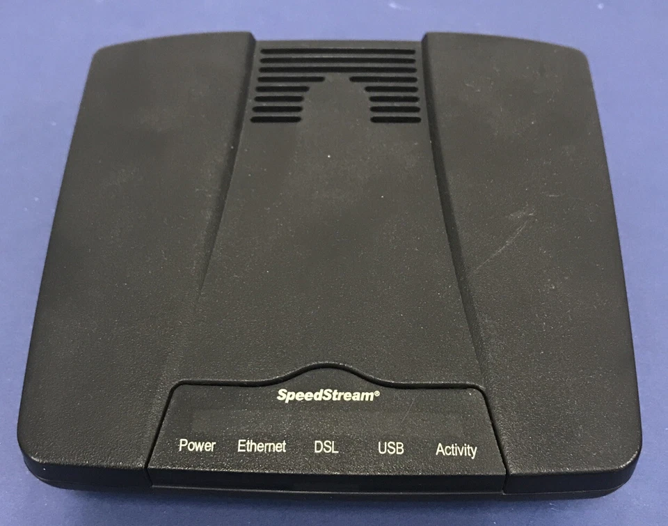 SIEMENS SPEEDSTREAM 4200 ETHERNET USB ADSL MODEM - Image 1 of 3