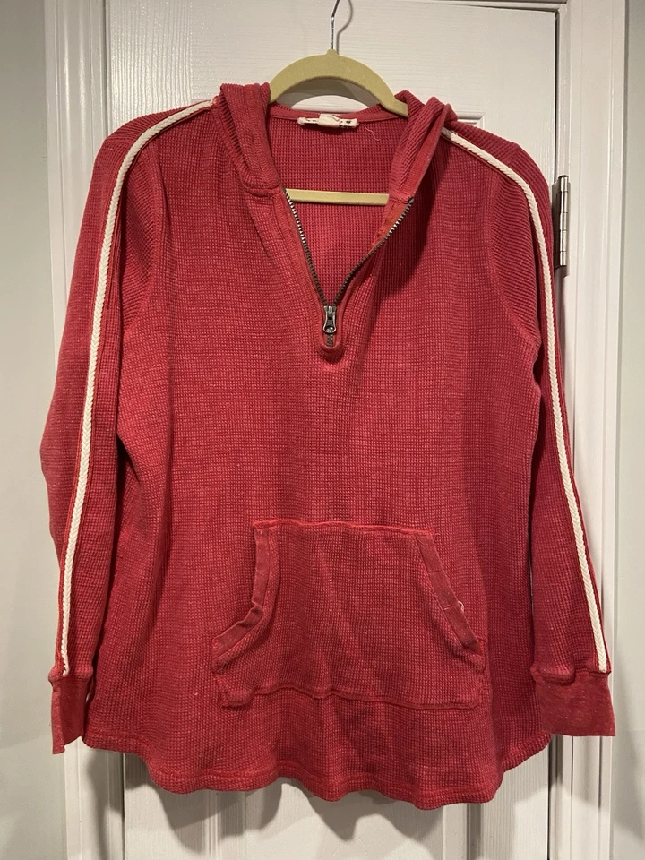 Sudadera con capucha manga larga tejida gofre roja talla 1X tallada con volantes Foto 1 de 4