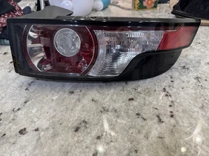 RANGE ROVER EVOQUE (L538) 2012-2015 LUZ TRASERA PASAJERO DERECHA LUZ FRENO LÁMPARA - Imagen 1 de 8