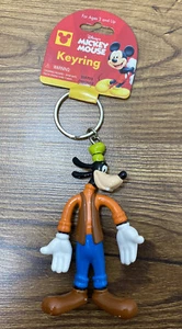 VINTAGE 1993 - 4" GOOFY Key Chain Vest/Hat/Turtleneck Bendable DISNEY NEW W/TAG! - Picture 1 of 8