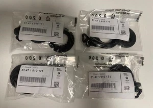 Genuine BMW E30 E36 Z3 Floor Mat Carpet Locks SET of 4 Clips 51471919171 - Picture 1 of 3