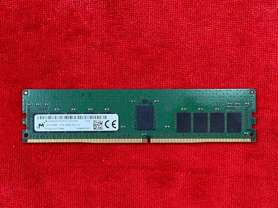 1 x LENOVO FRU 01AG618 16GB DDR4 2666MHz RDIMM MEMORY MTA18ASF2G72PDZ-2G6E1RG - Image 1 of 4