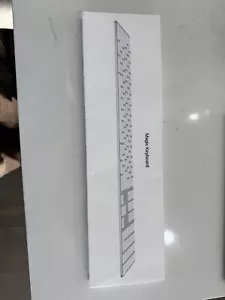 Apple Magic Bluetooth Computer Keyboard With Numeric Keyboard A1843 MQ052LL/A - Picture 1 of 8