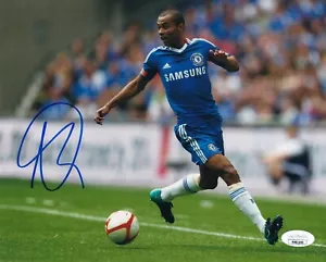 ASHLEY COLE CHELSEA LA GALAXY ENGLAND AUTOGRAPHED SIGNED SOCCER PHOTO 8X10 COA - Picture 1 of 2