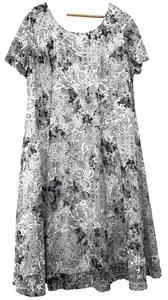 DAMART. GREY LACY PRINT & LINED SHORT SLEEVE MIDI SUMMER DRESS. SIZE 26 - Picture 1 of 4