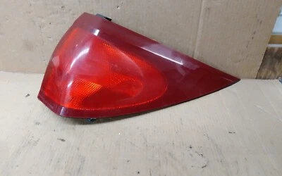 Buick Rendezvous 2004 4 puertas cuarto montado lado derecho luz trasera lámpara   Foto 1 de 3