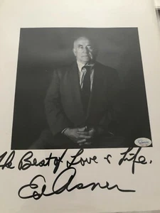 ED ASNER - Autogramm signed Photo "The best of Love & Life" - IPI AUTHENTICATED - Bild 1 von 4