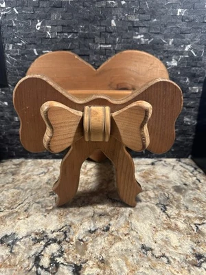 Colgador de pared grande de madera estilo rústico con soporte para manta de edredón vintage Foto 1 de 4