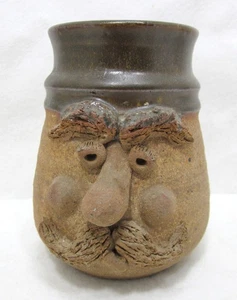 Taza de café bigote cara fea cerámica arte gres hecha a mano 3D vintage - Imagen 1 de 11