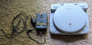 Fully working Retro Sony PlayStation 1 with 5 inch LCD Screen SCPH 101 + 131 - Picture 1 of 6