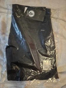 Volcom Frickin Chino Black Shorts Size 30 - Picture 1 of 6