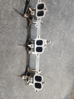 Toyota Land Cruiser 1989 FJ62 FJ60 colector de admisión inferior inyector de combustible ubicación Foto 1 de 2