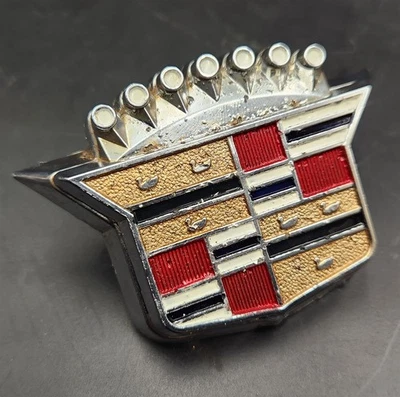 Conjunto de cubierta de escudo emblema bloqueo maletero Cadillac DeVille Calais 70  Foto 1 de 2