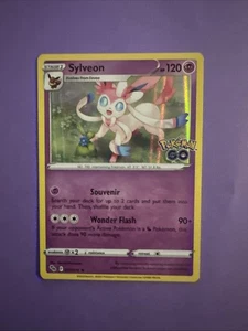 Sylveon 035/078 – Pokémon GO Set Pokémon TCG Holo Rare NM - Bild 1 von 2
