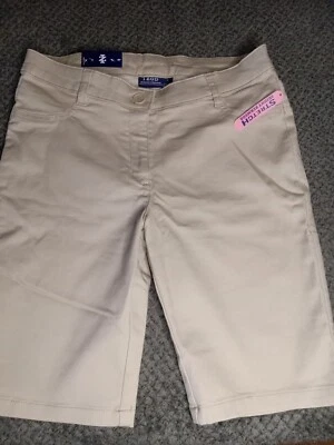Bermudas IZOD Niñas Ajustadas Caqui - Ropa Escolar Aprobada Talla 3 ¡Nuevas! Foto 1 de 3