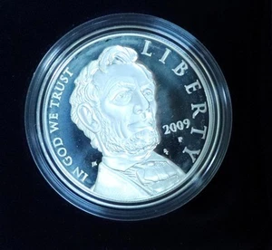 Uncirculated Proof 2009 Abraham Lincoln Commemorative Silver Dollar - Picture 1 of 2