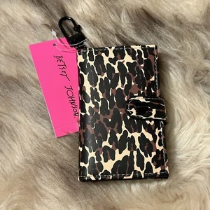 NWT Betsey Johnson Tab Card Case Wallet - Leopard Print - Picture 1 of 6