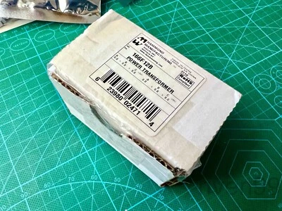 Transformador de potencia de CA Hammond 166F12B 115VAC, 12V CT (6V/6V), 0.3A, 3.6VA, 120VAC Foto 1 de 3