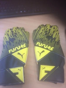 Guanti Puma Goalkeeper taglia 11 Future Grip 5.4 Ultra Gialli/Neri 4 MM LATTICE - Foto 1 di 12