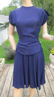Vestido De Colección Años 40 Azul Marino Jersey Tejido Peplum Espalda Bustle 24W Foto 1 de 4