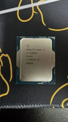 Intel I5-12600KF 3,70 GHz Foto 1 de 3