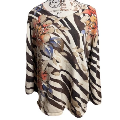 Alfred Dunner Zebra Floral Embellished Top Size M V-Neck 3/4 Sleeve - Image 1 of 4